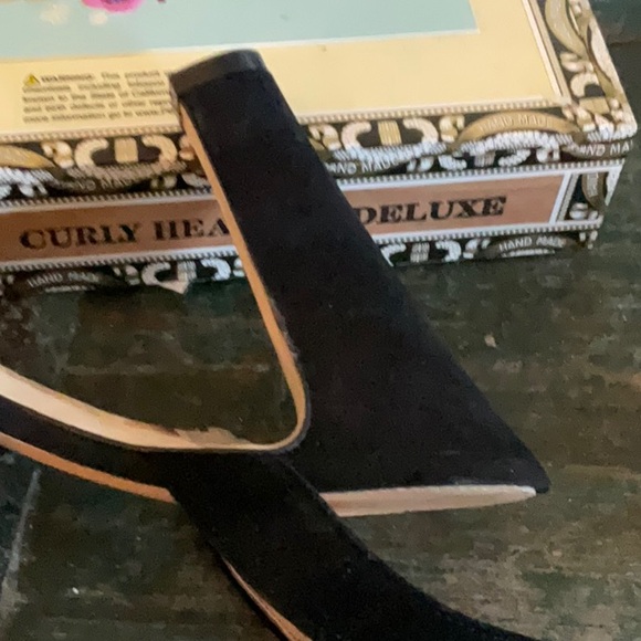 Antonio Melani platform suede black sandals - Picture 5 of 8